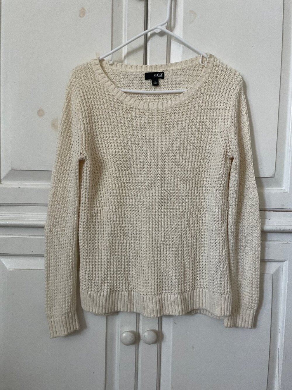 ANA women's cream long sleeve crew neck basic sweater size M normcore minimalist
